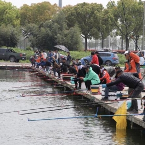 �ďU������׃�������B�������������@����^�~����